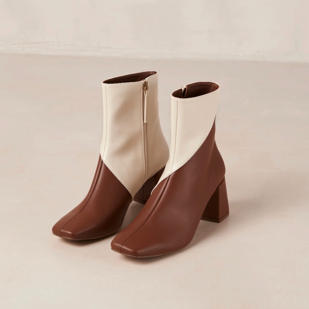 ALOHAS Brown and Cream Ankle Boots